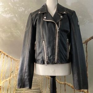 Distressed Lamb Skin Moto Zip-Up Jacket 🤩🤩by Mauritius